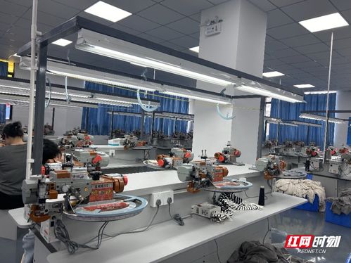 铸锻造新嘉绩 缝出团圆路，织就产业网——箱包销售的转型升级之路